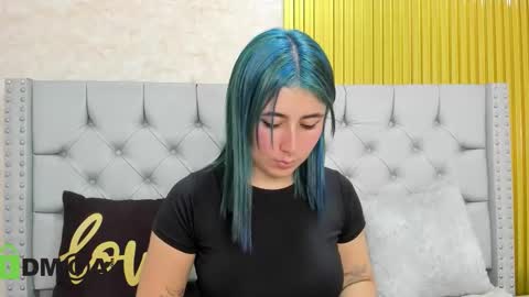 Skarlet online show from November 2025 05:46:02 PM