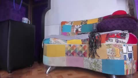 skarlettbarnes online show from April 2026 11:58:02 AM