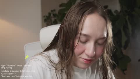 Im Scarlett  ONLINE  5pm-10pm NYC time  online show from December 2024 10:22:01 PM