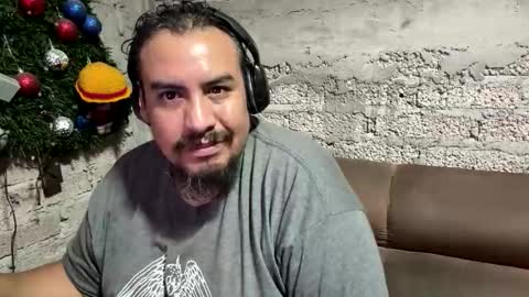 Snapshot of skinhell chatting on April 2026 03:00:02 AM Elias online show from April 2026 03:00:02 AM