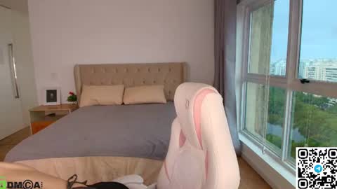 Snapshot of skinny_alice chatting on July 2026 11:04:01 AM Alice GMT 2 Mon Tues Thur Fri Sun 0300am-0900am online show from July 2026 11:04:01 AM