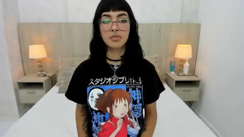 Emily Rojas online show from November 2025 07:36:02 PM