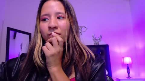 skinny_hottie18 online show from February 2025 05:36:01 PM