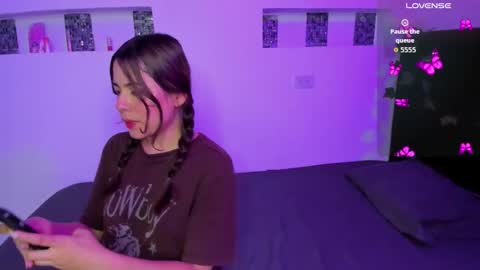 laura online show from January 2026 09:50:02 PM