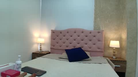 Noa online show from December 2025 11:27:02 AM