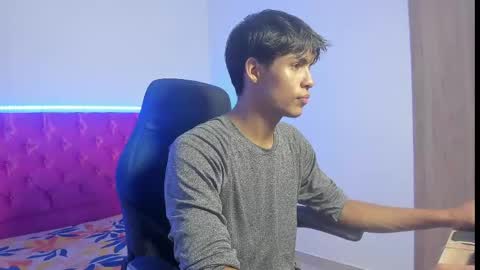 sam online show from April 2026 03:48:02 AM