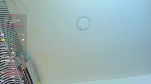 Snapshot of skinnyandcute_ chatting on February 2025 08:58:02 AM Mariah Black online show from February 2025 08:58:02 AM