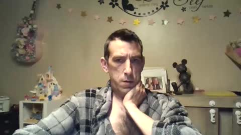 Snapshot of skinnybigcock2 chatting on April 2026 03:22:02 AM SkinnyBigCock2 online show from April 2026 03:22:02 AM