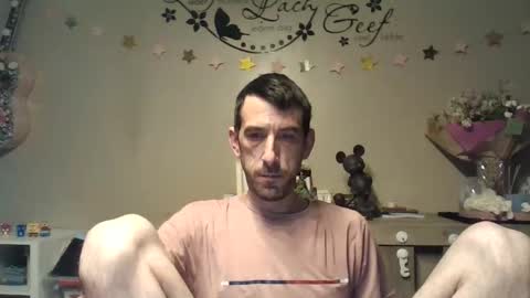 Snapshot of skinnybigcock2 chatting on April 2026 04:48:01 AM SkinnyBigCock2 online show from April 2026 04:48:01 AM