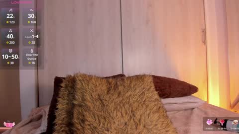 Mila online show from January 2025 07:13:02 PM