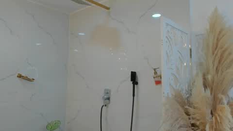 SkinnyGirl online show from January 2026 12:12:02 AM