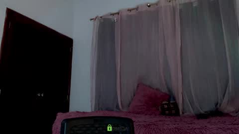 Vanessa online show from October 2025 12:04:01 AM