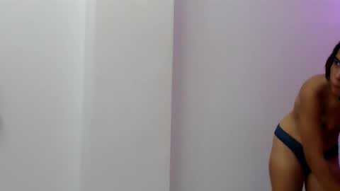 sofia online show from October 2025 01:51:02 PM