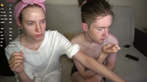 Andrew online show from October 2025 08:42:02 PM