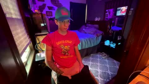 Snapshot of skittles933 chatting on January 2025 06:41:02 PM Skittles online show from January 2025 06:41:02 PM