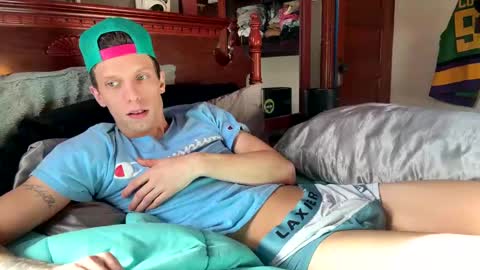 Snapshot of skittles933 chatting on February 2025 03:54:02 PM Skittles online show from February 2025 03:54:02 PM