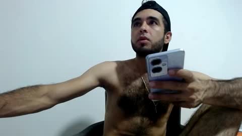 Noah Mood online show from November 2025 05:43:02 AM