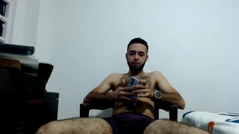 Noah Mood online show from November 2025 10:26:01 AM