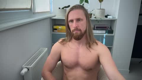 sky_guy25 online show from September 2025 08:51:02 AM