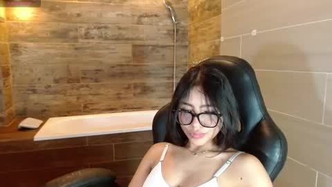 Snapshot of sky_winter chatting on March 2026 05:53:01 PM S O F I online show from March 2026 05:53:01 PM
