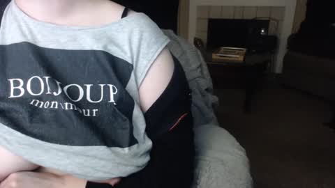 SKYLE   online show from March 2026 05:14:02 AM