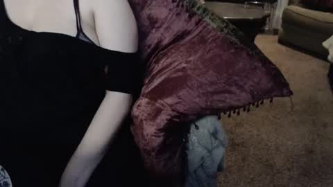 SKYLE   online show from March 2026 11:15:01 PM