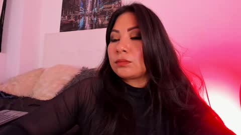 skydarkblue online show from January 2025 04:52:02 AM