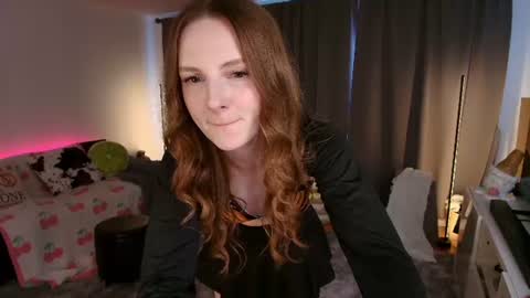Snapshot of skyewatson chatting on June 2026 05:55:01 PM Skye Watson online show from June 2026 05:55:01 PM