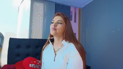 Snapshot of skylar__desire chatting on December 2025 01:05:02 PM skylar__desire online show from December 2025 01:05:02 PM