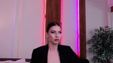 SkylarSpark online show from October 2025 08:17:02 PM