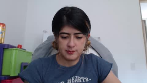 Skyler online show from February 2025 04:48:02 PM