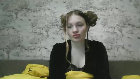 Skyler online show from February 2025 06:12:01 PM