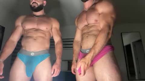 Skyler Flexes online show from April 2026 02:35:01 AM