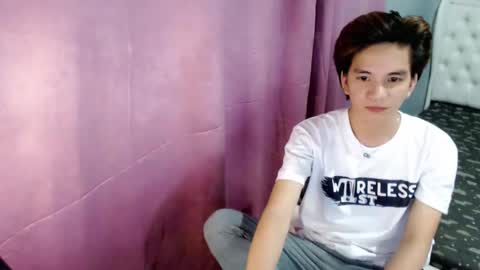 Snapshot of skyloquitexx chatting on April 2026 01:09:02 PM skyler online show from April 2026 01:09:02 PM