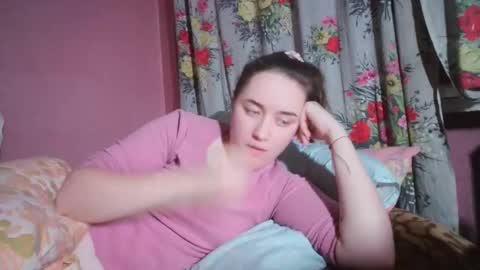 skyressie333 online show from December 2024 07:26:02 PM