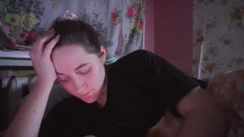 skyressie333 online show from December 2024 02:40:02 PM