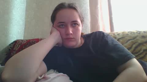 skyressie333 online show from May 2026 06:00:02 AM