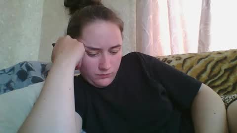 skyressie333 online show from May 2026 09:37:01 AM
