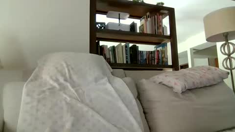 Sky Winters online show from September 2025 02:40:01 PM