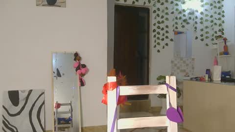 Snapshot of skyy_brown chatting on November 2025 12:46:01 AM Bella online show from November 2025 12:46:01 AM