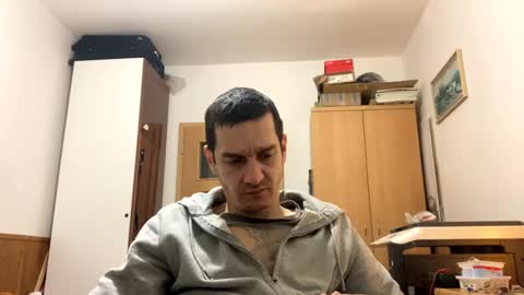 slabyhrac online show from February 2025 10:32:01 PM