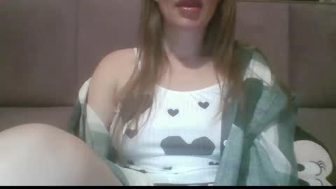 Sladkiegubki online show from November 2025 10:04:01 PM