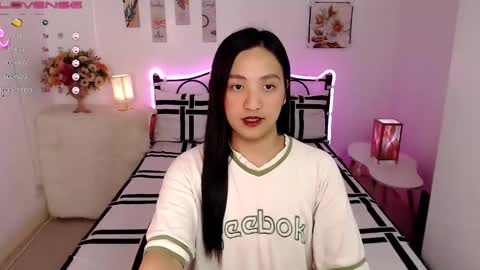 Queen Cyrine online show from February 2025 08:38:01 AM