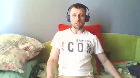 Snapshot of slaveboy32bi chatting on April 2026 01:30:01 PM slave boy perwers bdsmFEMDOM online show from April 2026 01:30:01 PM