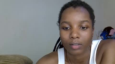 sleciah online show from November 2025 09:19:02 PM