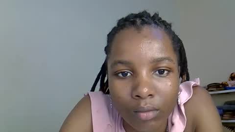 sleciah online show from November 2025 09:21:01 AM