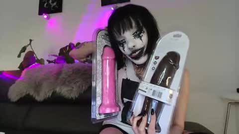 sleeperly online show from March 2026 01:02:01 PM