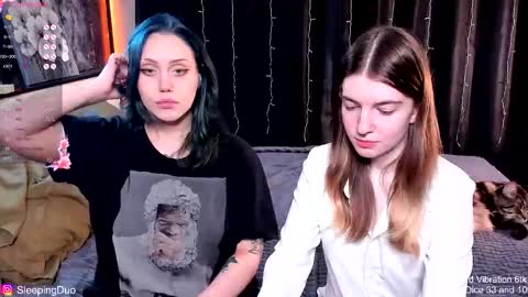 Hi We are Iva and Angela Nice to meet u 3 online show from November 2025 12:05:02 PM