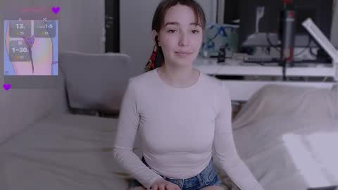 sleepy_ash_ online show from May 2026 01:49:02 PM