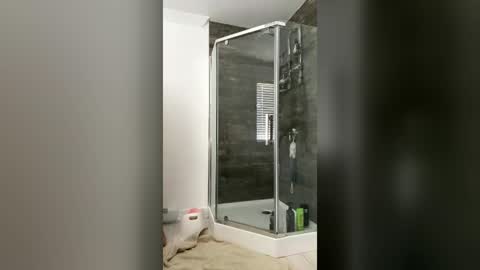 slim9d online show from July 2026 10:46:02 PM